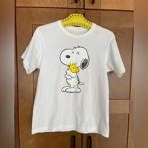 UNIQLO x KAWS Snoopy & Woodstock 2017 Limited Edition White Tee, Small GUC